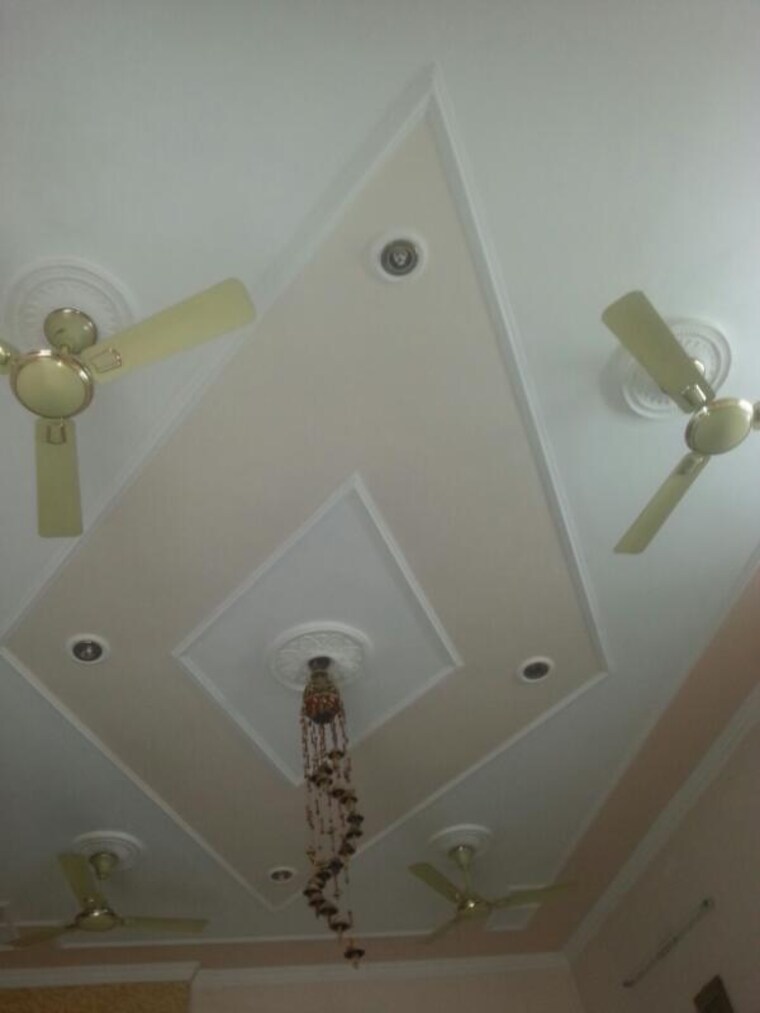 undefined, sector 46 4 Bedroom 160 Sq.Yd. Independent House In Sector 46 Faridabad 9292800