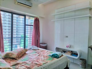 1 BHK Apartment For Rent in K Raheja Heights, Malad East