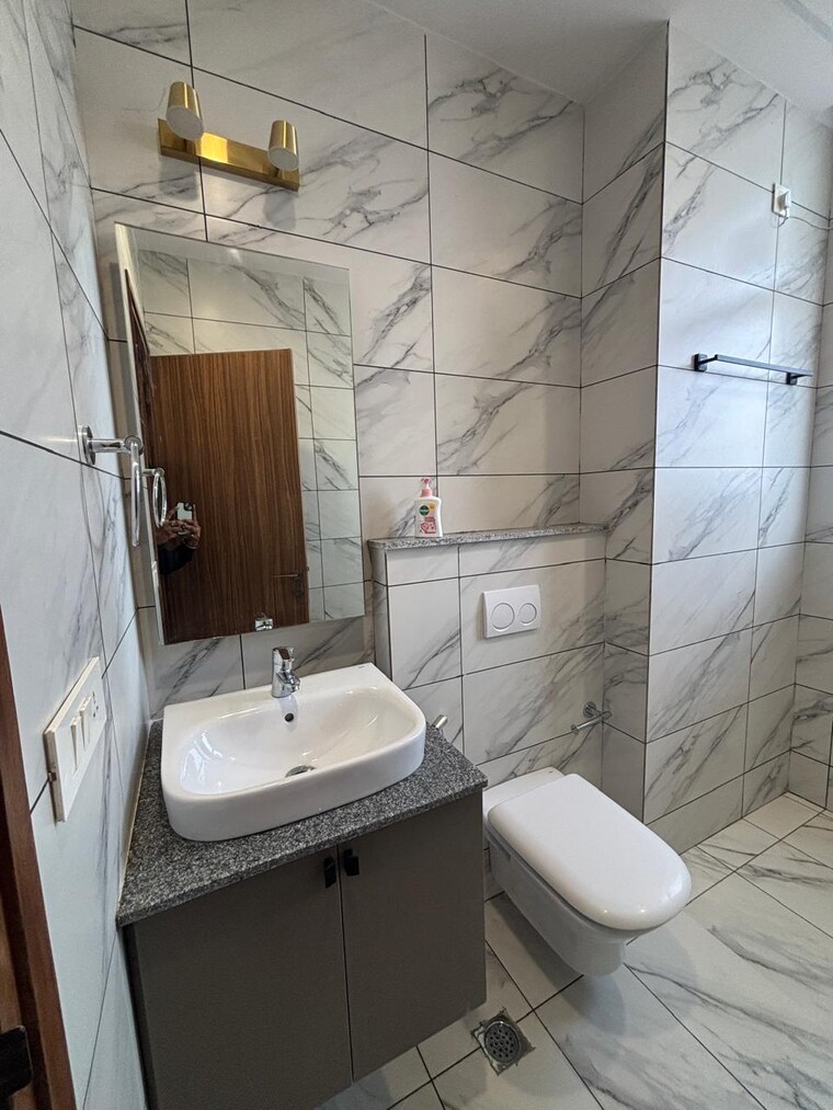 Bathroom, conscient-hines-elevate 4 Bedroom 3395 Sq.Ft. Apartment In Sector 59 Gurgaon 9292809