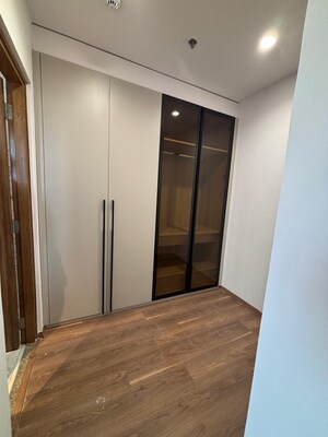 Room in 4 BHK Apartment at Conscient Hines Elevate, Sector 59 – for Rent