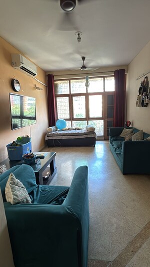 Living Room in 3 BHK Apartment at Sector 3 Dwarka – for Rent