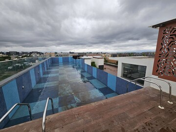 Swimming Pool in 1 BHK Apartment at Yashcon Neon, Viman Nagar – for Rent