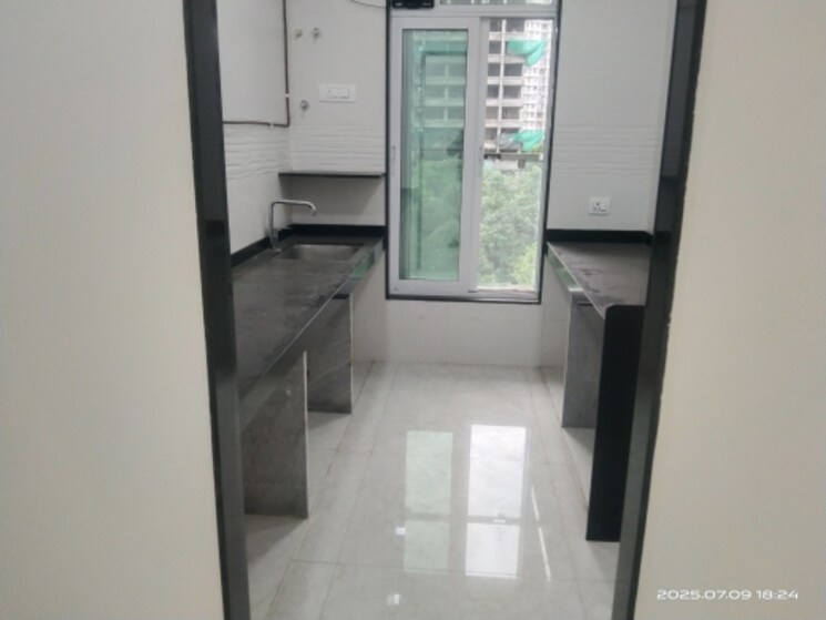 Bathroom, chandak-34-park-estate 2 Bedroom 494 Sq.Ft. Apartment In Goregaon West Mumbai 9292840