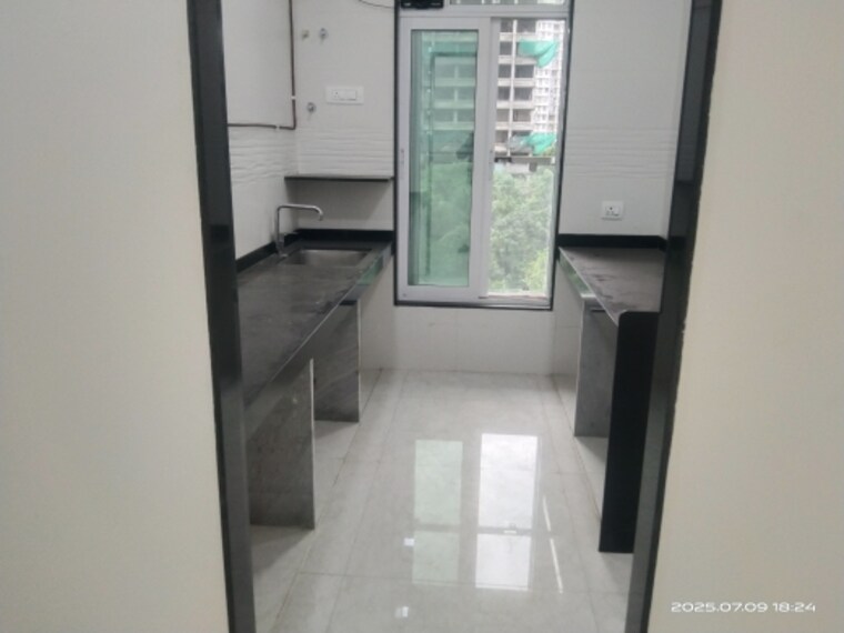 Bathroom, chandak-34-park-estate 2 Bedroom 494 Sq.Ft. Apartment In Goregaon West Mumbai 9292840
