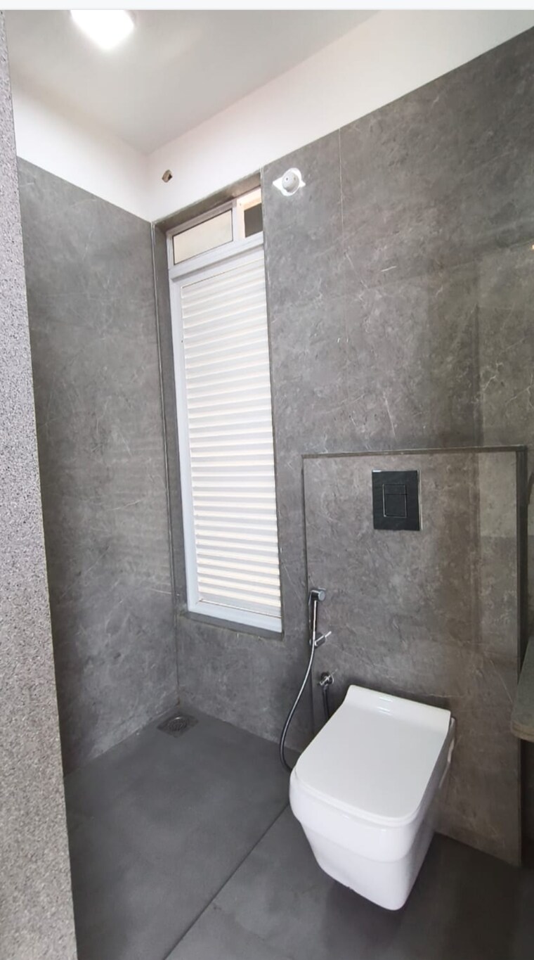 Bathroom, kohinoor-chs 2 Bedroom 1000 Sq.Ft. Apartment In Sector 8 Sanpada Navi Mumbai 9292837