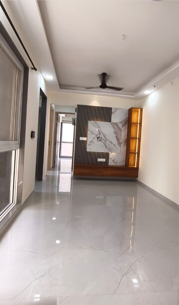 Room in 2 BHK Apartment at Kohinoor CHS, Sector 8 Sanpada – for Rent
