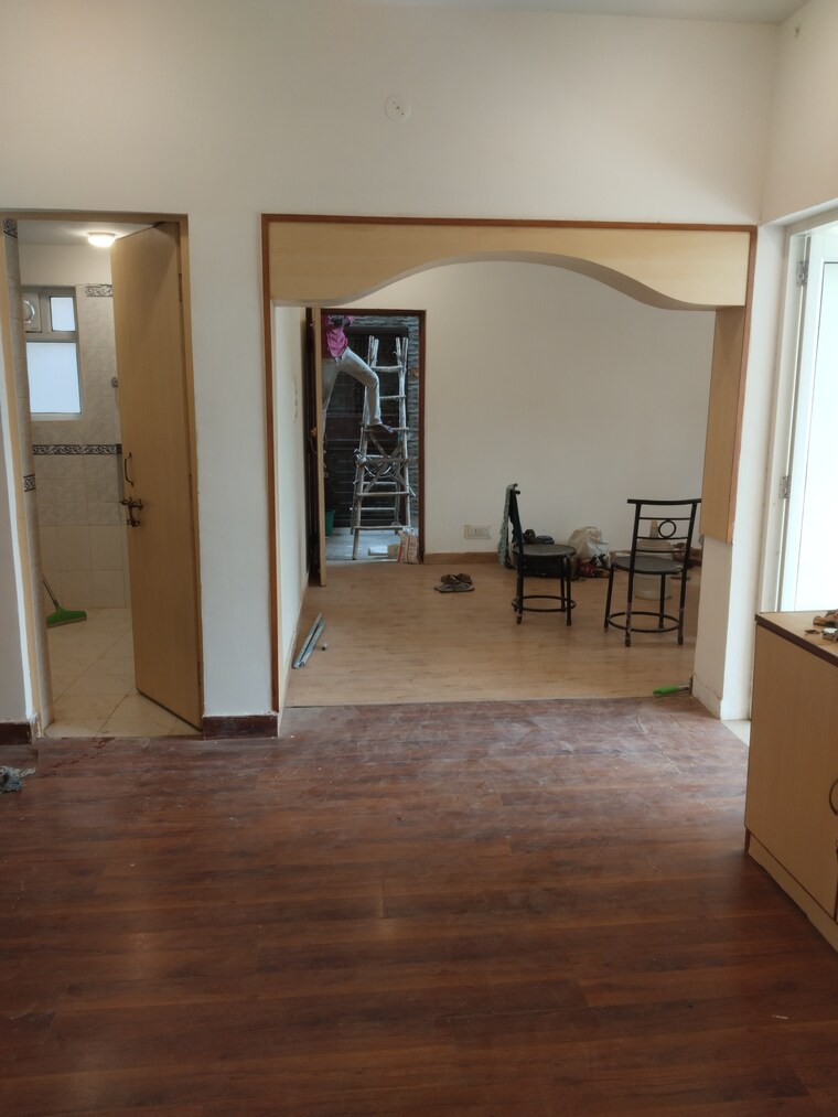 Room, sarita-vihar-pocket-g-rwa 3 Bedroom 2000 Sq.Ft. Apartment In Sarita Vihar Delhi 9292857