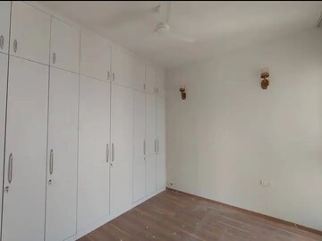 Room in 4 BHK Apartment at Conscient Hines Elevate, Sector 59 – for Rent
