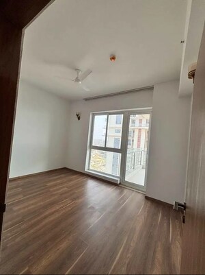 Room in 4 BHK Apartment at Conscient Hines Elevate, Sector 59 – for Rent