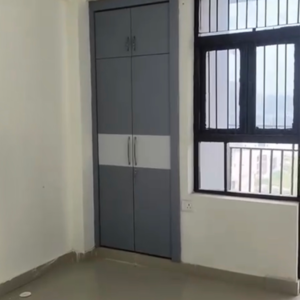 Room in 3 BHK Apartment at Amolik Sankalp, Sector 85 – for Rent