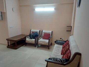 Bedroom in 2 BHK Apartment at OP Floridaa, Sector 82 – for Rent