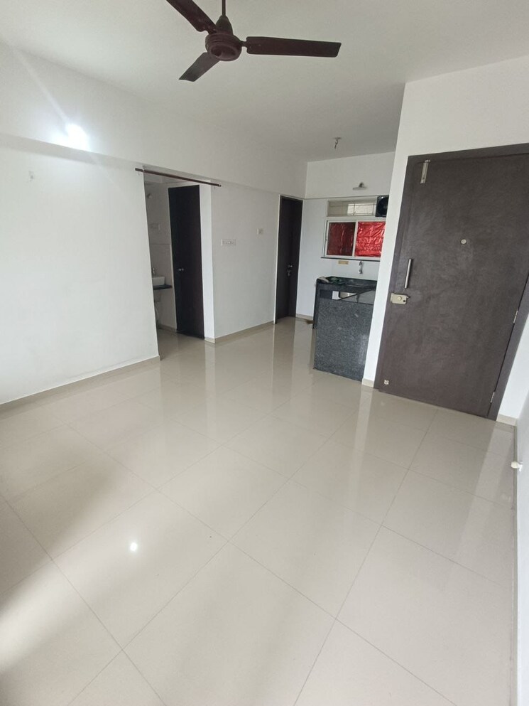 Room, mantra-insignia 1 Bedroom 500 Sq.Ft. Apartment In Mundhwa Pune 9292870