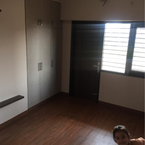 Room in 3 BHK Builder Floor at Vipul World Floors, Sector 48 – for Rent