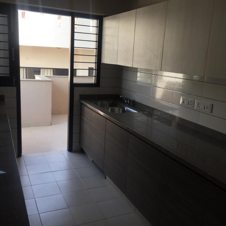 Kitchen, vipul-world-floors 3 Bedroom 3300 Sq.Ft. Builder Floor In Sector 48 Gurgaon 9292878