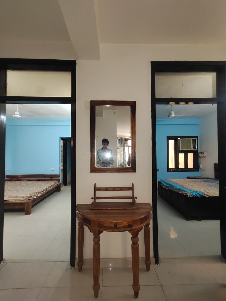 Room, palm-residency-chhatarpur 3 Bedroom 1400 Sq.Ft. Builder Floor In Chattarpur Delhi 9292899