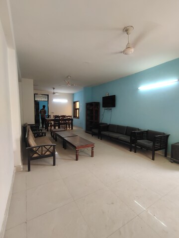 Living Room in 3 BHK Builder Floor at Palm Residency Chhatarpur, Chattarpur – for Rent