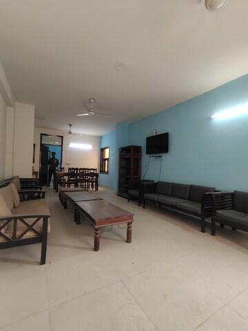 Living Room in 3 BHK Builder Floor at Palm Residency Chhatarpur, Chattarpur – for Rent