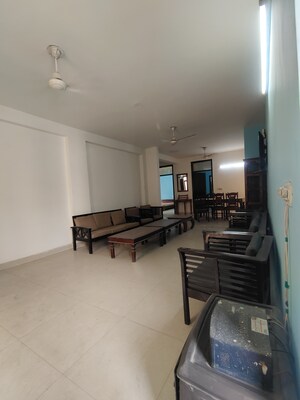 Living Room in 3 BHK Builder Floor at Palm Residency Chhatarpur, Chattarpur – for Rent