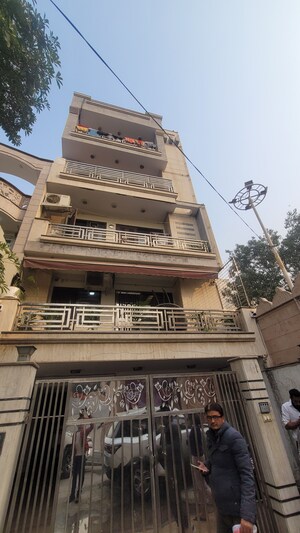 Floor Plan in 3 BHK Builder Floor at Savita Vihar – for Sale