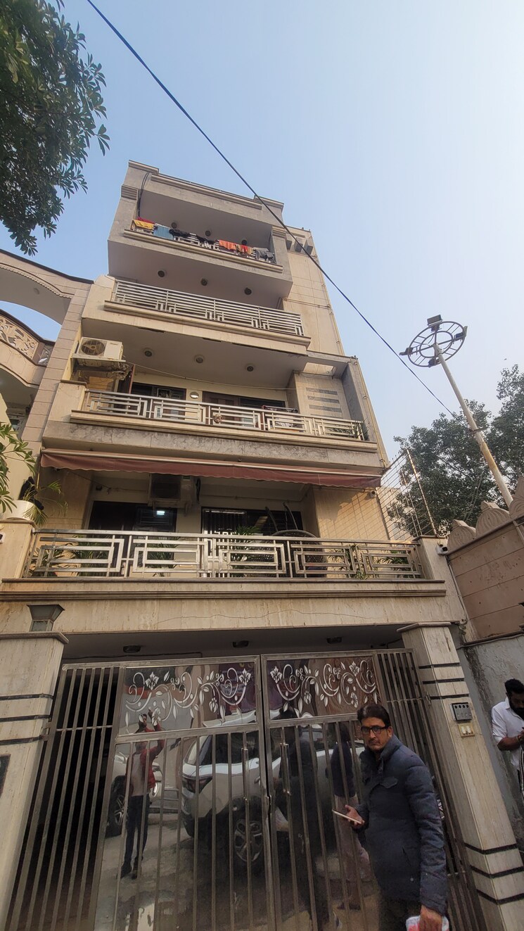 Floor Plan, savita vihar 3 Bedroom 1450 Sq.Ft. Builder Floor In Savita Vihar Delhi 9292894