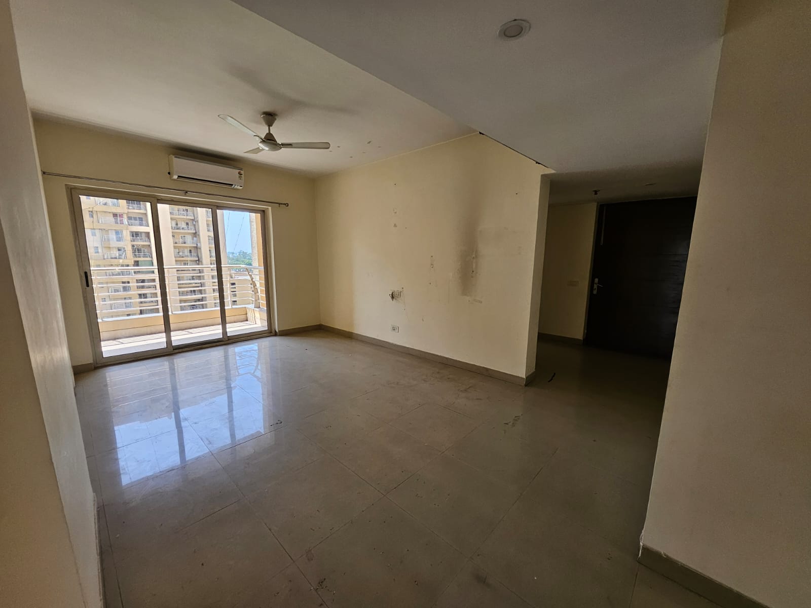 4 BHK Apartment For Rent in Group Housing Society
