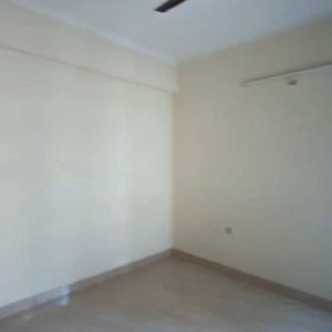 Room in 2 BHK Apartment at Gaur City 2 - 14th Avenue, Sector 16c Greater Noida – for Sale