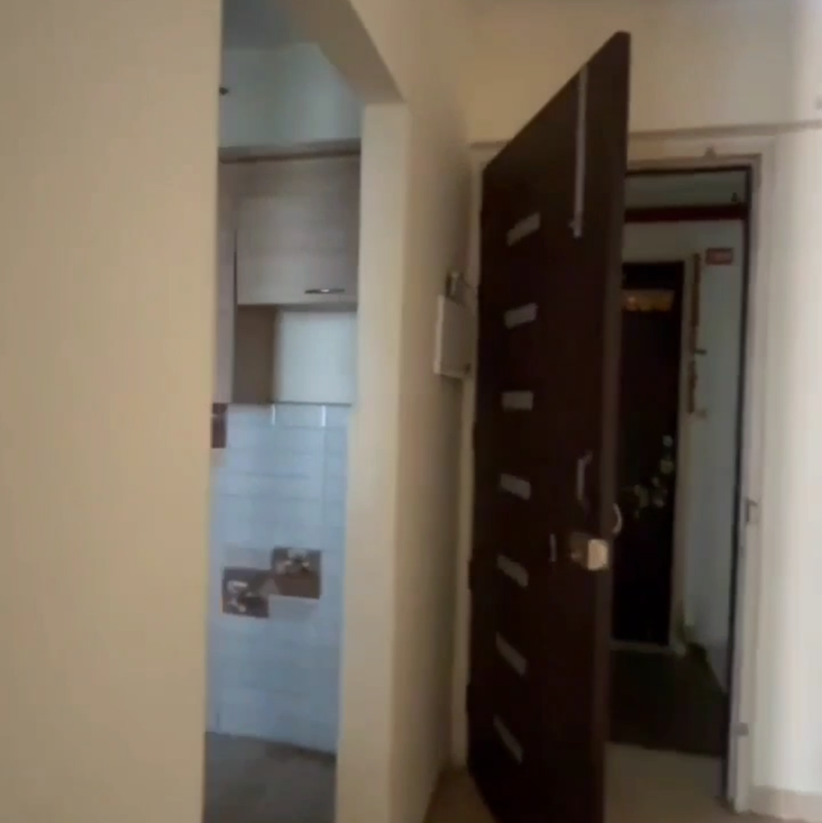 2 BHK + Extra Room Apartment For Sale in Gaur City 2 - 14th Avenue