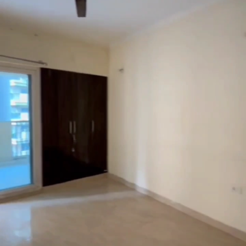 Room in 2 BHK Apartment at Gaur City 2 - 14th Avenue, Sector 16c Greater Noida – for Sale