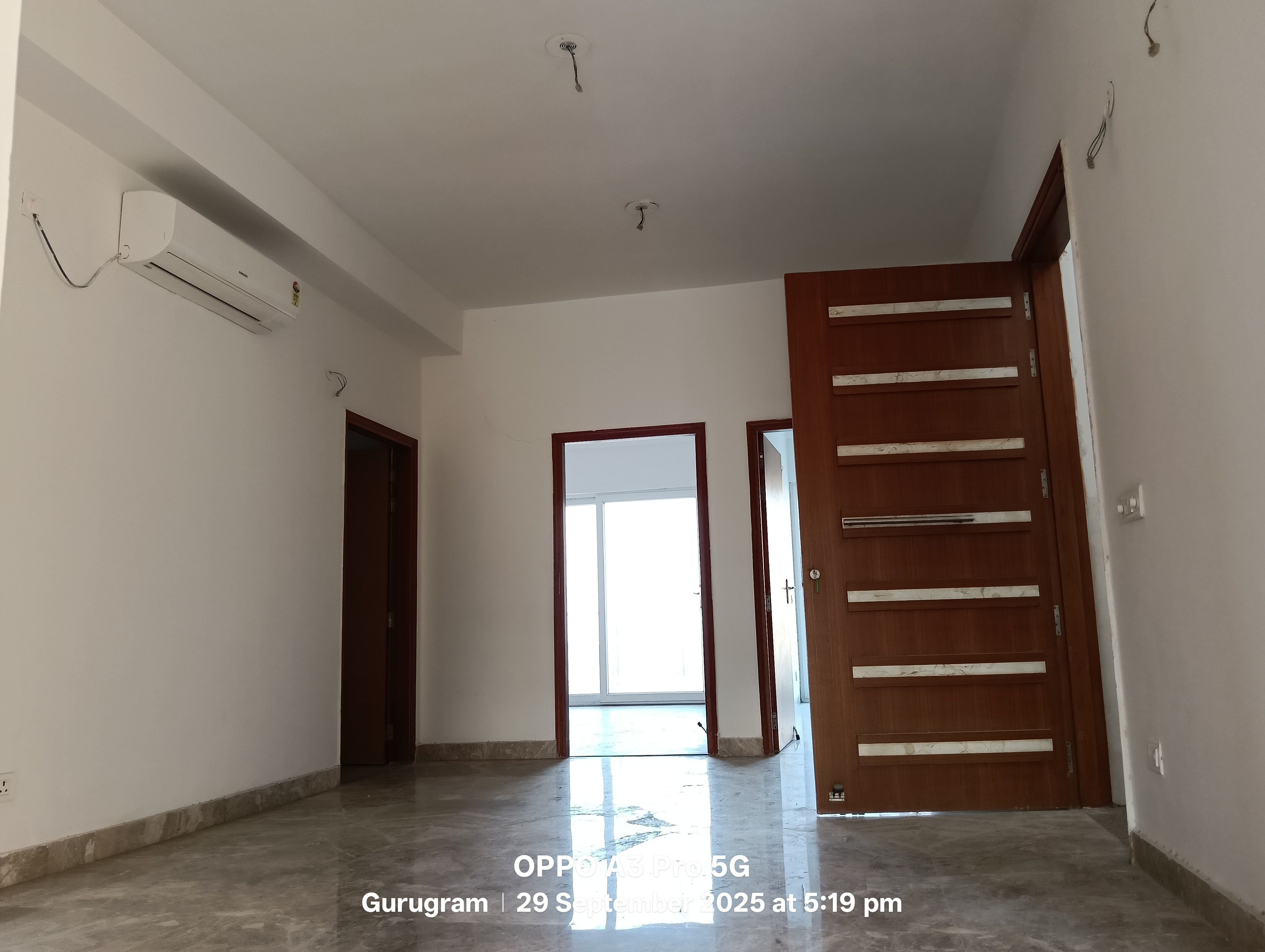 4 BHK + Servant Room Apartment For Rent in SS Linden