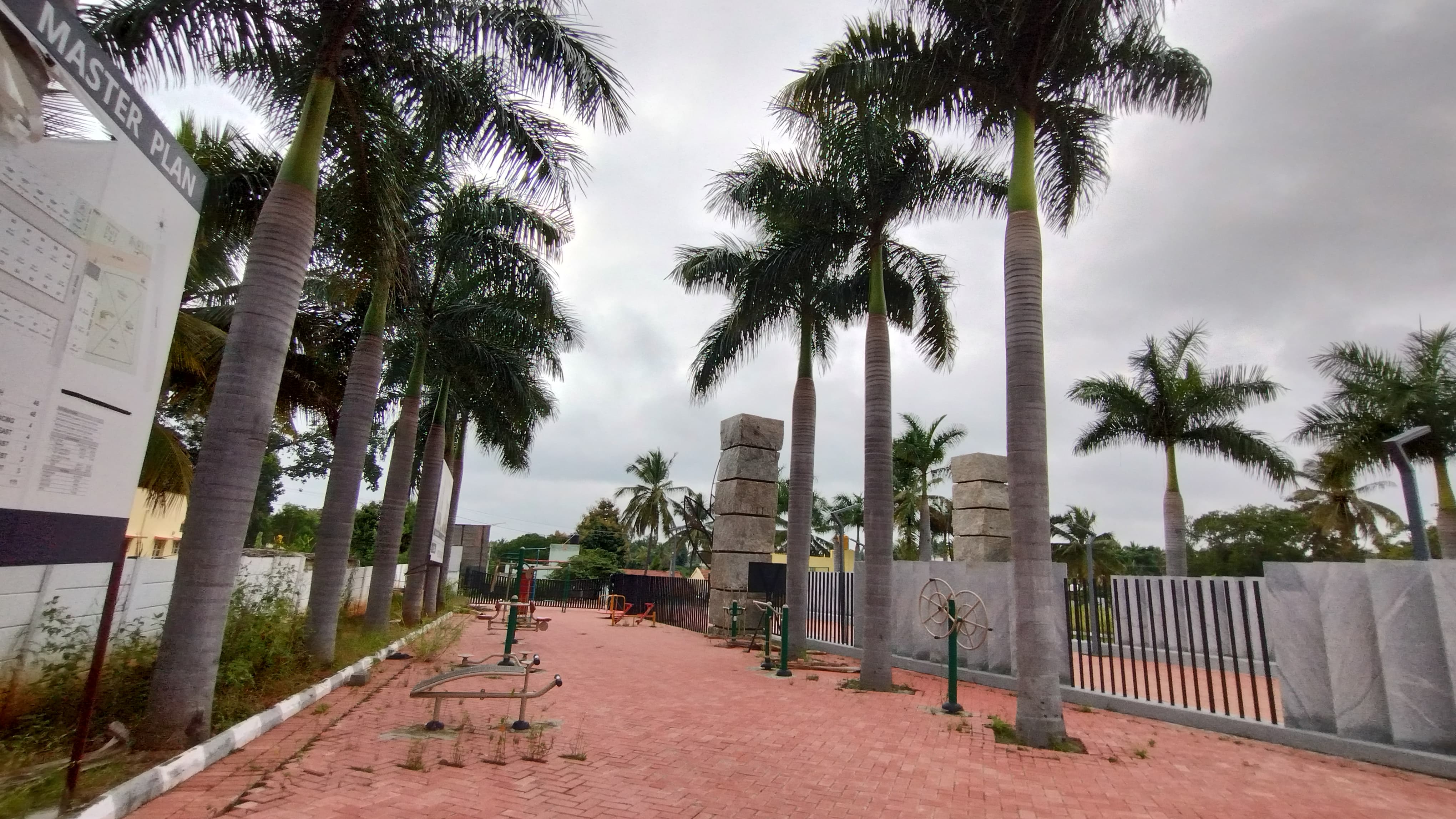 Plot For Sale in Oraiyan Vatavarana 