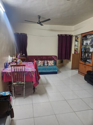 Living Room in 2 BHK Apartment at Viman Nagar – for Rent