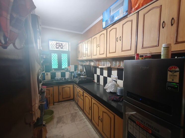 Kitchen, indraprastha colony 3 Bedroom 250 Sq.Yd. Builder Floor In Indraprastha Colony Faridabad 9292965