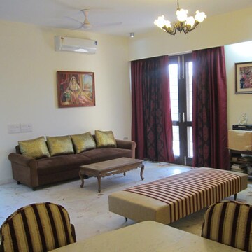 Living Room in 3 BHK Builder Floor at Unitech South City 1, South City 1 – for Rent