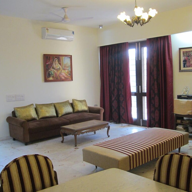 Living Room, unitech-south-city-1 3 Bedroom 4500 Sq.Ft. Builder Floor In South City 1 Gurgaon 9292952