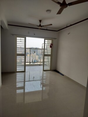 Room in 2 BHK Apartment at Goel Ganga Altus, Kharadi – for Rent