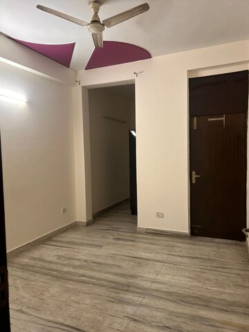2 BHK Apartment For Rent in RWA Apartments Sector 39, Sector 39
