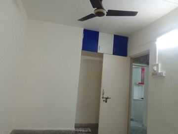 Room in 1 BHK Apartment at Samrudhi Villa, Dhankawadi – for Rent