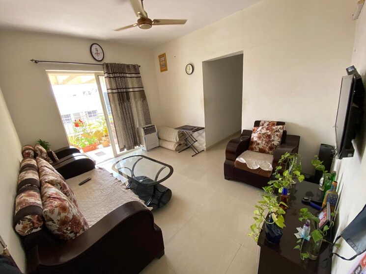 Living Room, mantra-majestica 2 Bedroom 931 Sq.Ft. Apartment In Hadapsar Pune 9292996