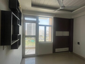 Room in 2 BHK Apartment at Mittal Rajnagar Residency, Raj Nagar Extension – for Rent