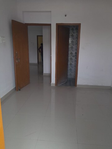 Room in 3 BHK Apartment at Lowadih – for Rent