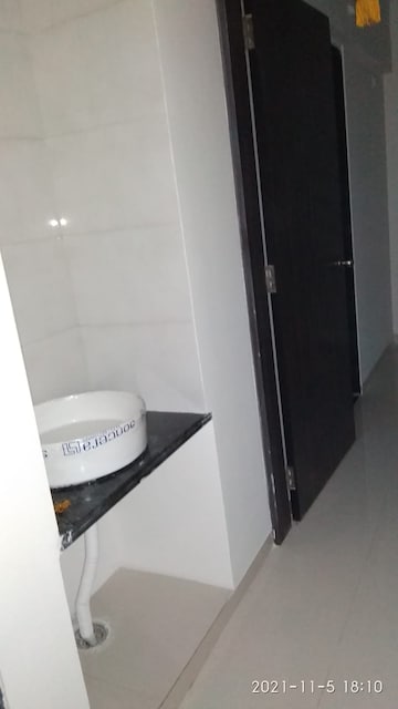 Furnished Amenities in 1 BHK Apartment at Sankla Satyam Niranjani, Hadapsar – for Rent