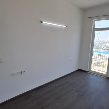 Room in 2 BHK Apartment at Ireo The Corridors, Ramgarh Dhani – for Rent