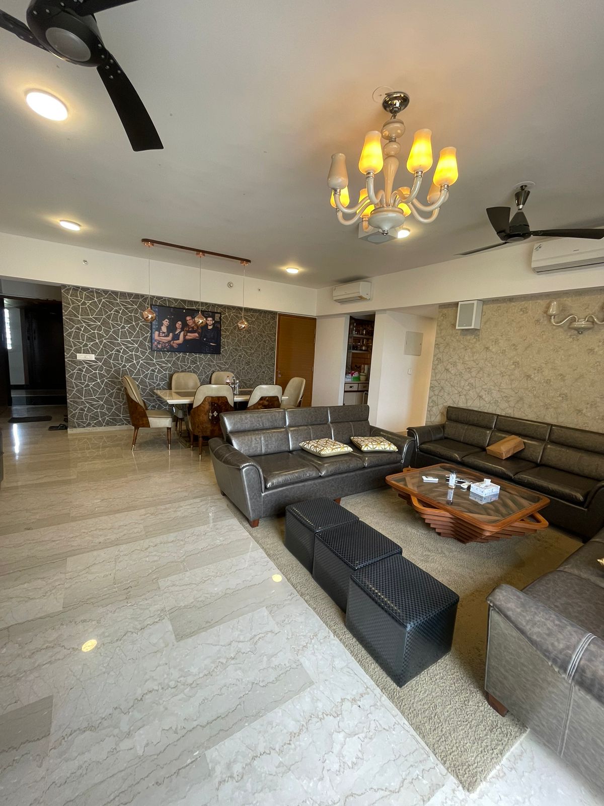3 BHK + Servant Room 2400 Sq.Ft. Apartment in Lodha Belmondo