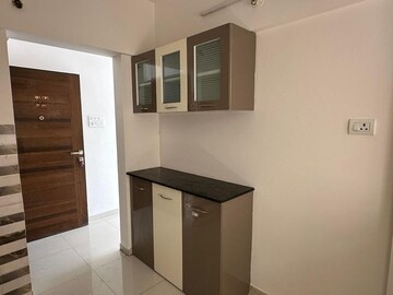 Room in 1 BHK Apartment at Malkani Buena Vida, Kharadi – for Rent