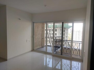 Room in 2 BHK Apartment at Nyati Elysia, Kharadi – for Rent