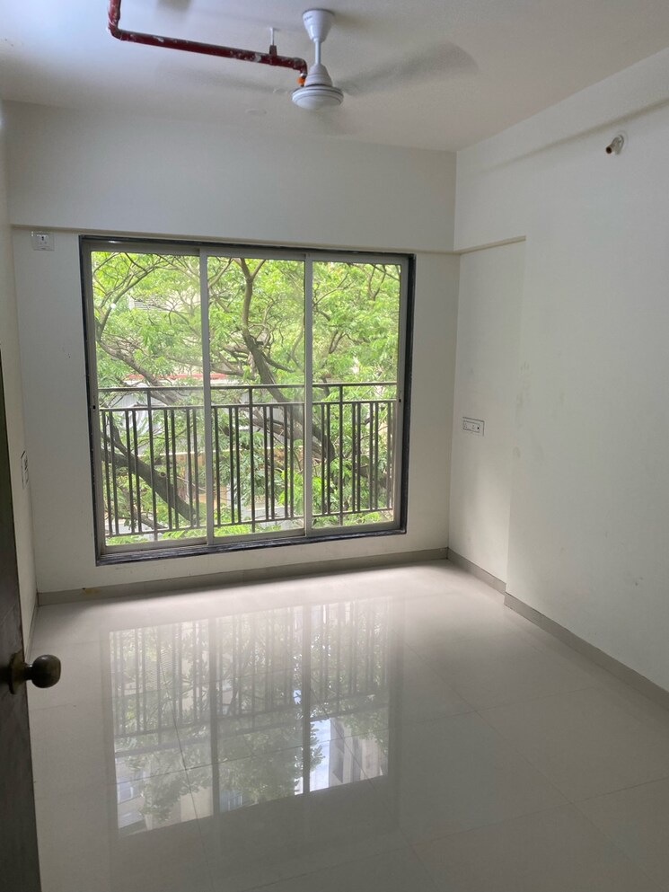 Room, moongipa-pushkar-niketan 2 Bedroom 990 Sq.Ft. Apartment In Andheri West Mumbai 9293078