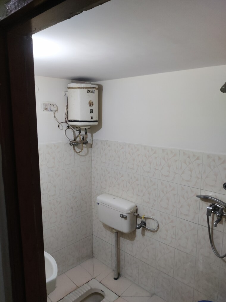 Bathroom, mansarovar 3 Bedroom 1300 Sq.Ft. Independent House In Mansarovar Jaipur 9293108