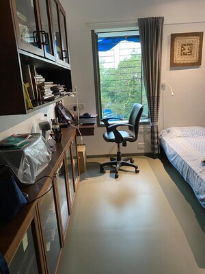 Bedroom in 2 BHK Apartment at Munna Villa, Mahim – for Sale