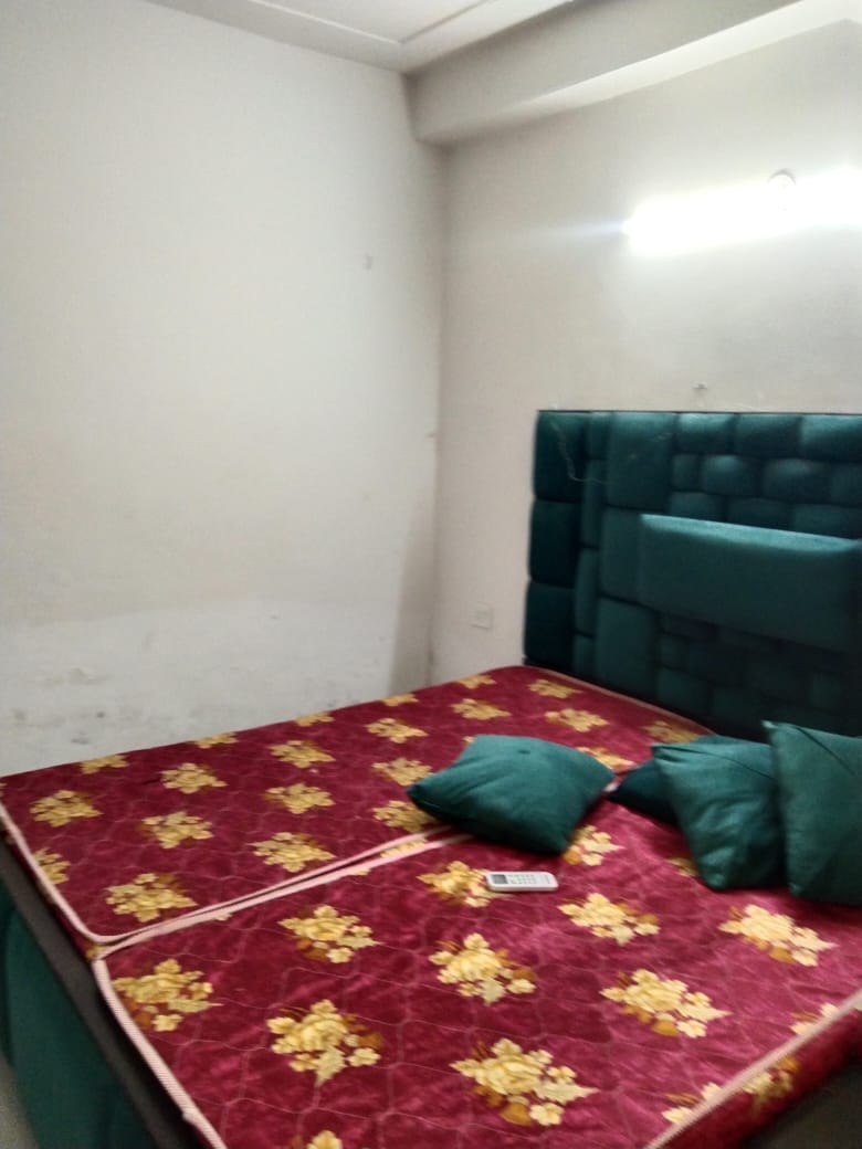 1 BHK Builder Floor For Rent in Saket