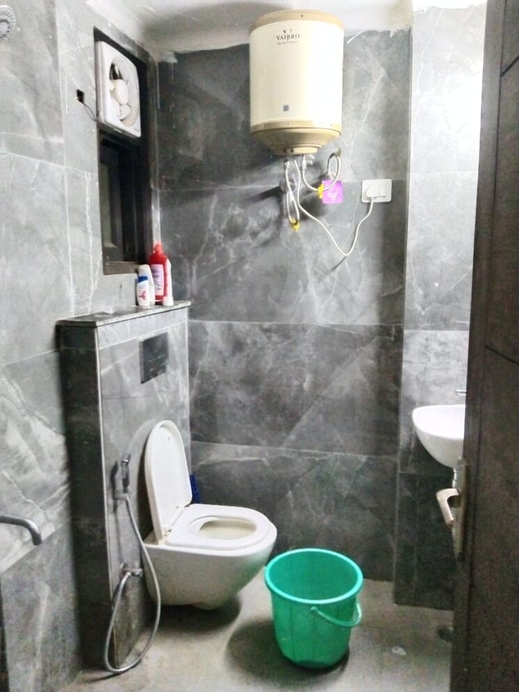 Bathroom, saket 1 Bedroom 450 Sq.Ft. Builder Floor In Saket Delhi 9293138